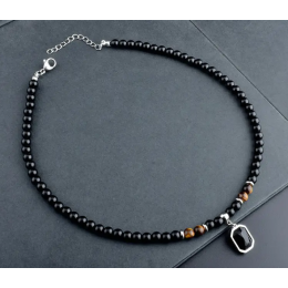 Kaelakee oonüksi ja tiigrisilmaga